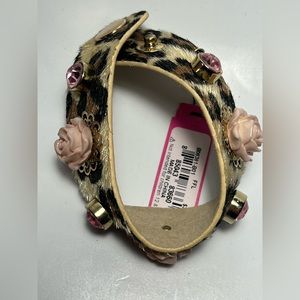 NWT Betsey Johnson Cheetah Bracelet